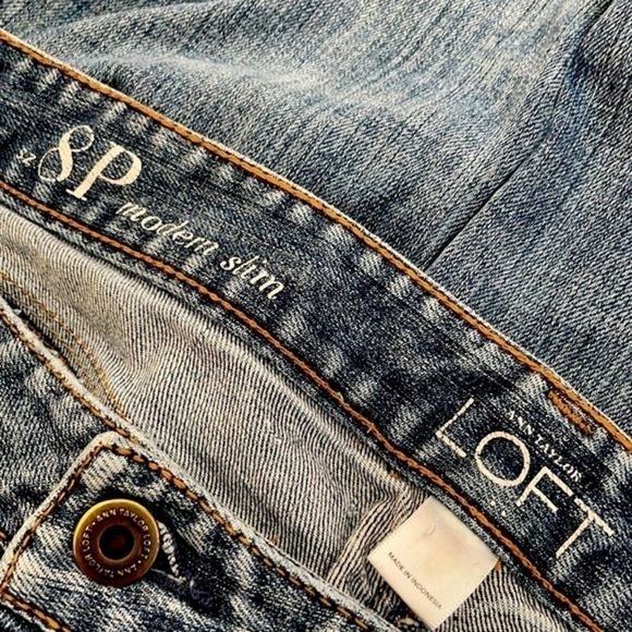 ANN TAYLOR | Women’s LOFT / ANN TAYLOR Ripped Denim Jeans Size 8 (Petite) - Picture 2 of 7